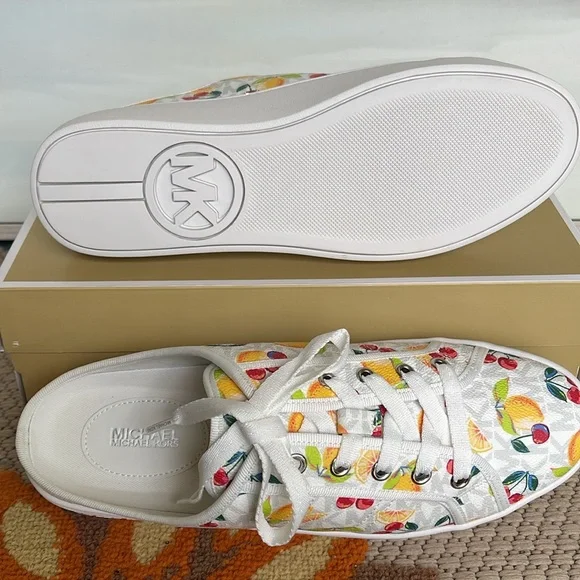 Michael Kors POPPY SLIDE SNEAKERS 
FRUIT PAINT MK SIG SM
49T4POFP1Q Platforms - Picture 3 of 16